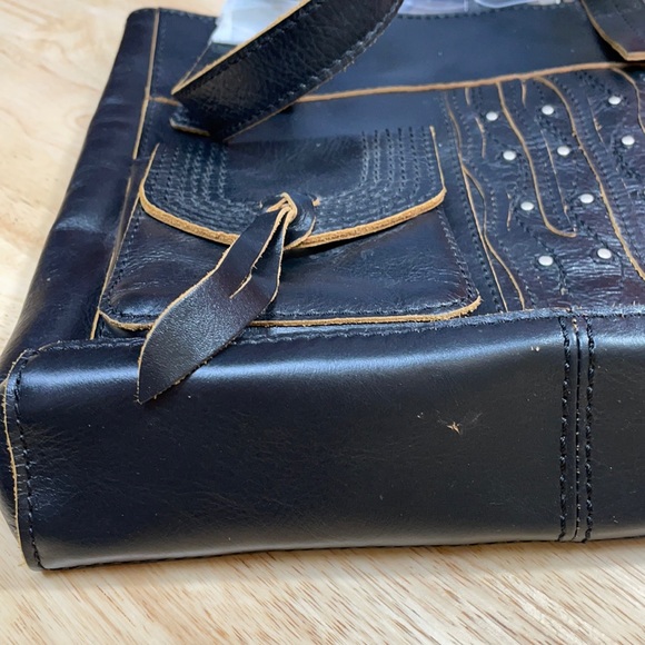 SISILY 100% LEATHER ADJUSTABLE BLACK STUDDED BAG - Picture 4 of 15